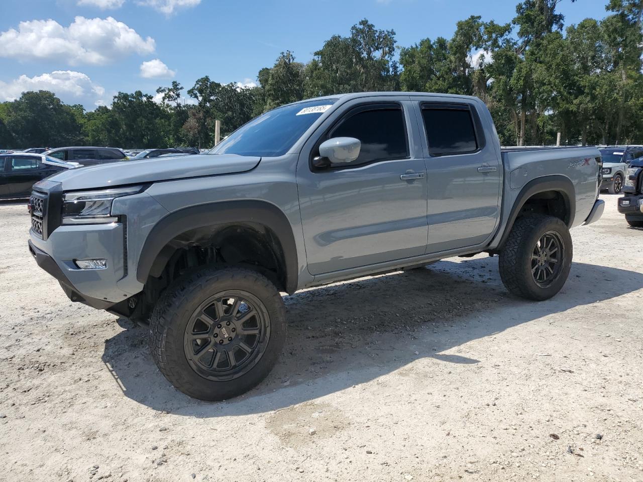 2023 Nissan Frontier s S