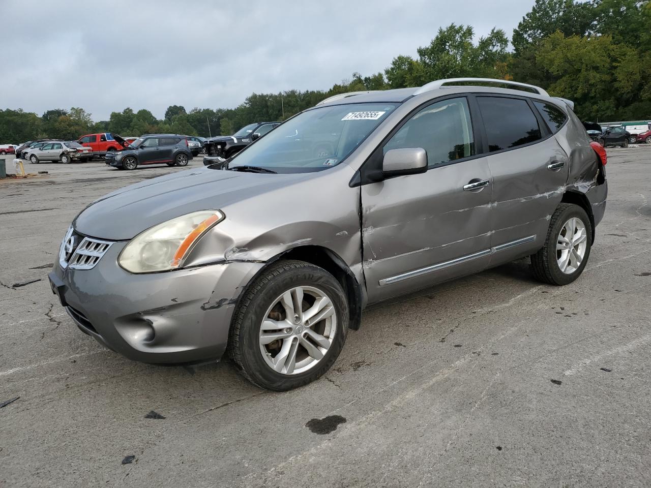 2013 Nissan Rogue s S