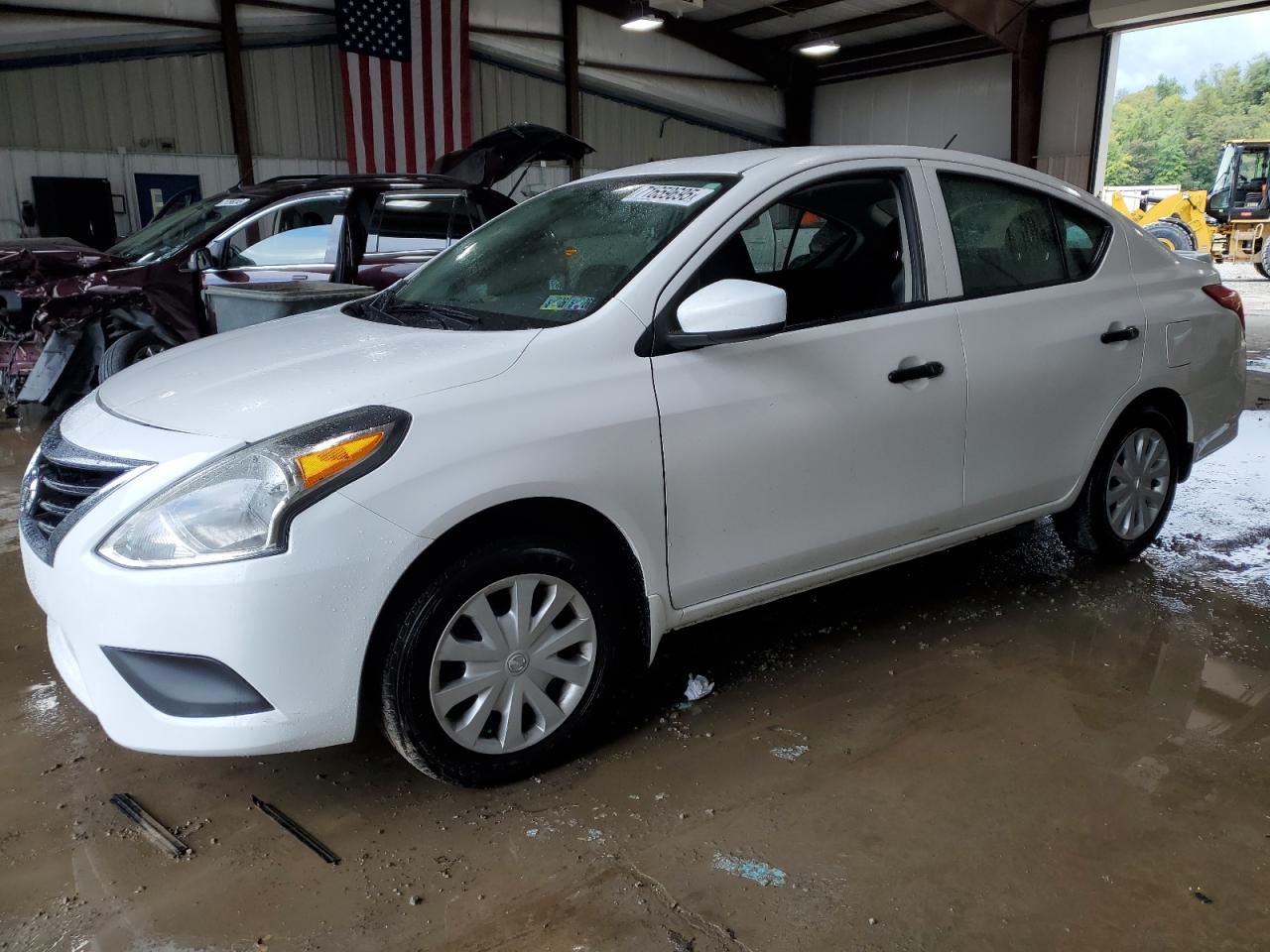 2017 Nissan Versa s S