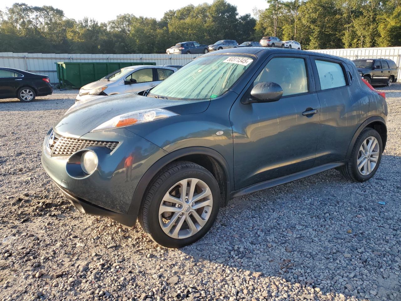 2014 Nissan Juke s S