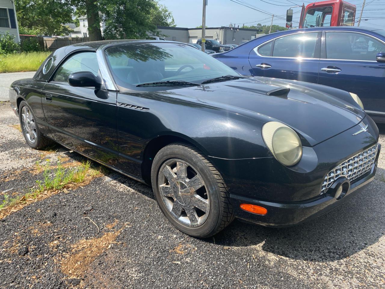2002 Ford Thunderbir