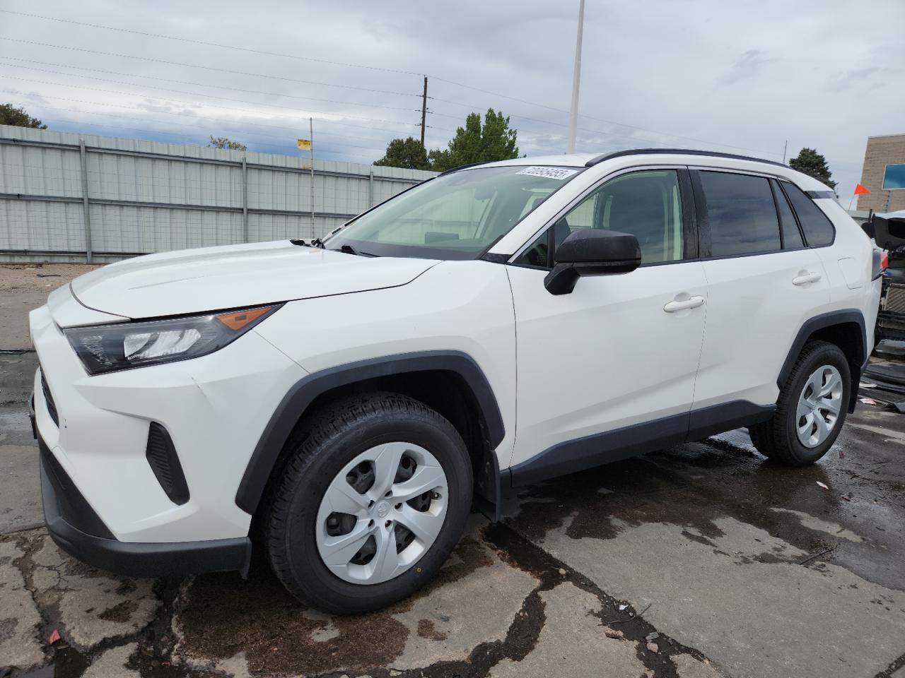 2020 Toyota Rav4 le LE
