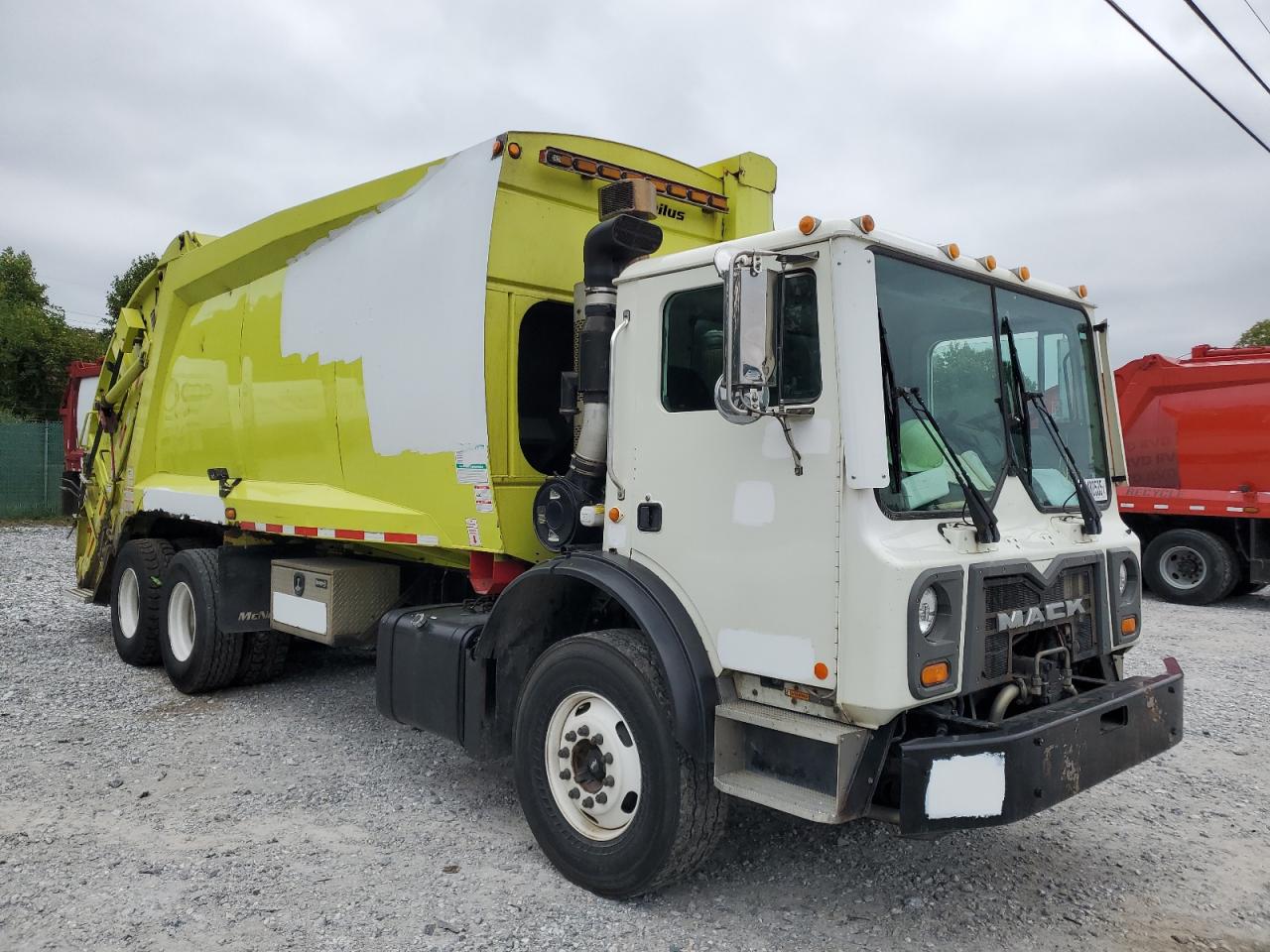 2014 Mack Mru613