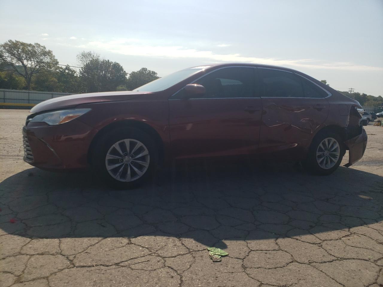 2015 Toyota Camry le LE