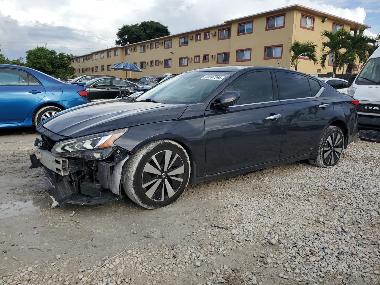 2020 Nissan Altima sv SV