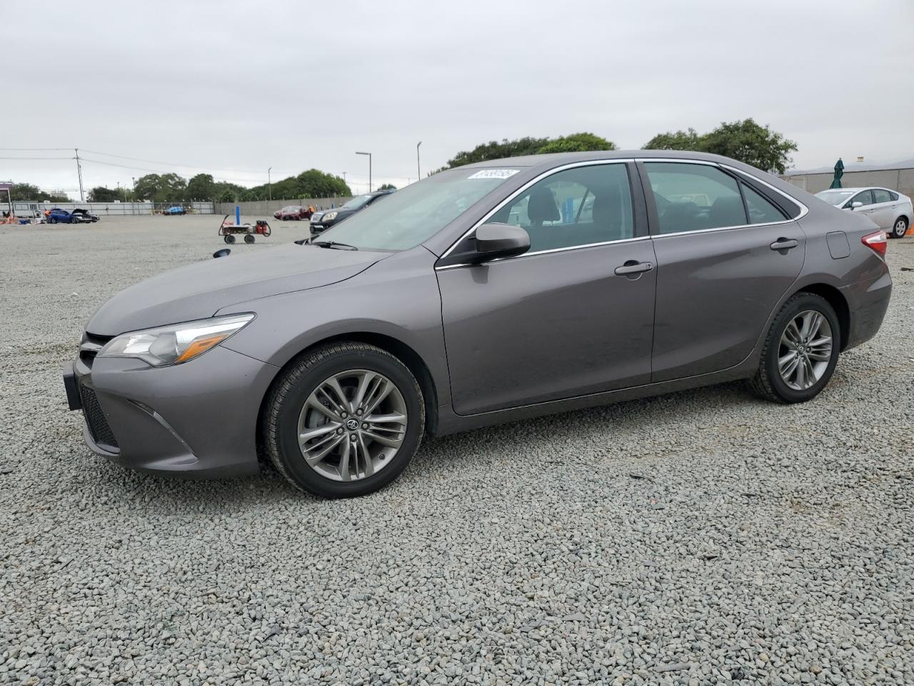 2016 Toyota Camry le LE