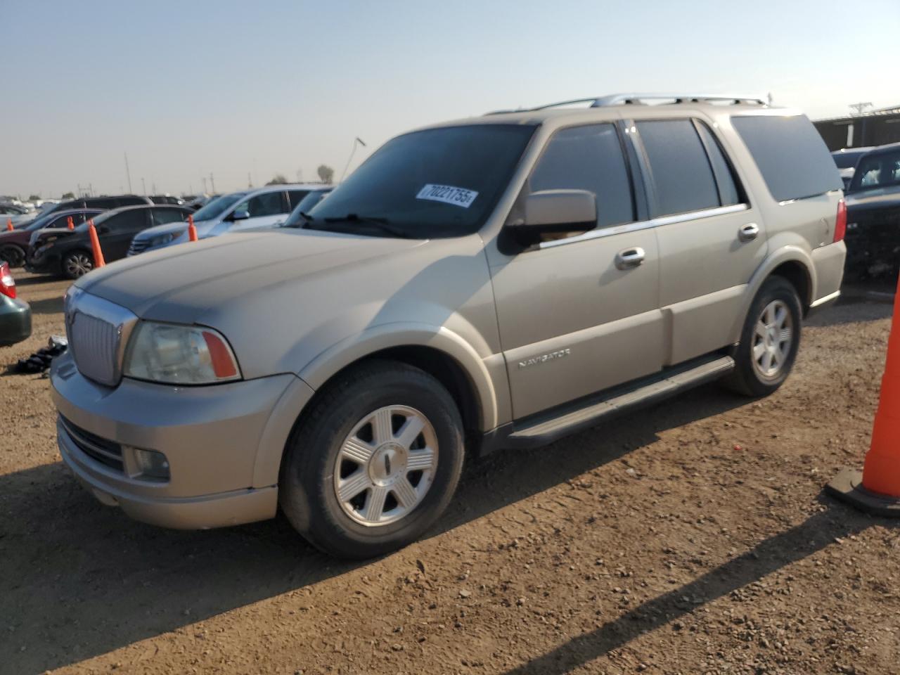 2005 Lincoln Navigator