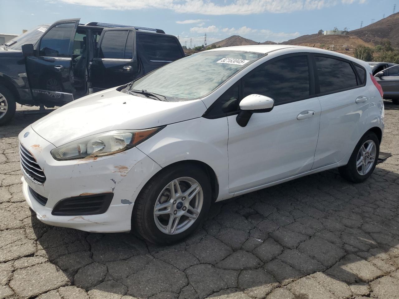 2017 Ford Fiesta se SE