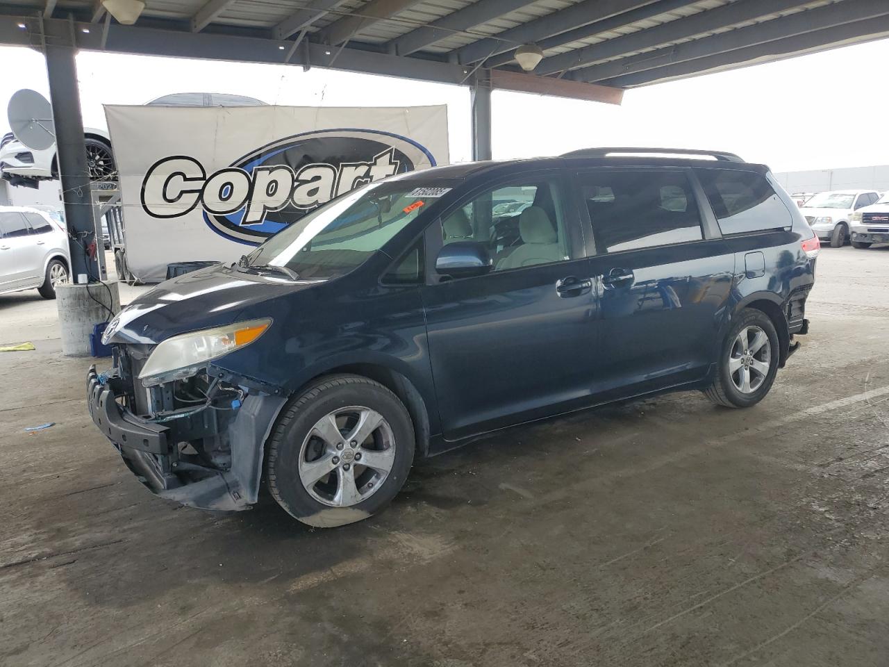 2011 Toyota Sienna le LE