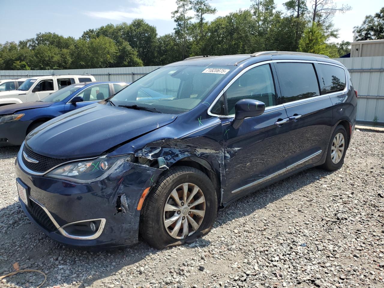 2017 Chrysler Pacifica t TOURING L