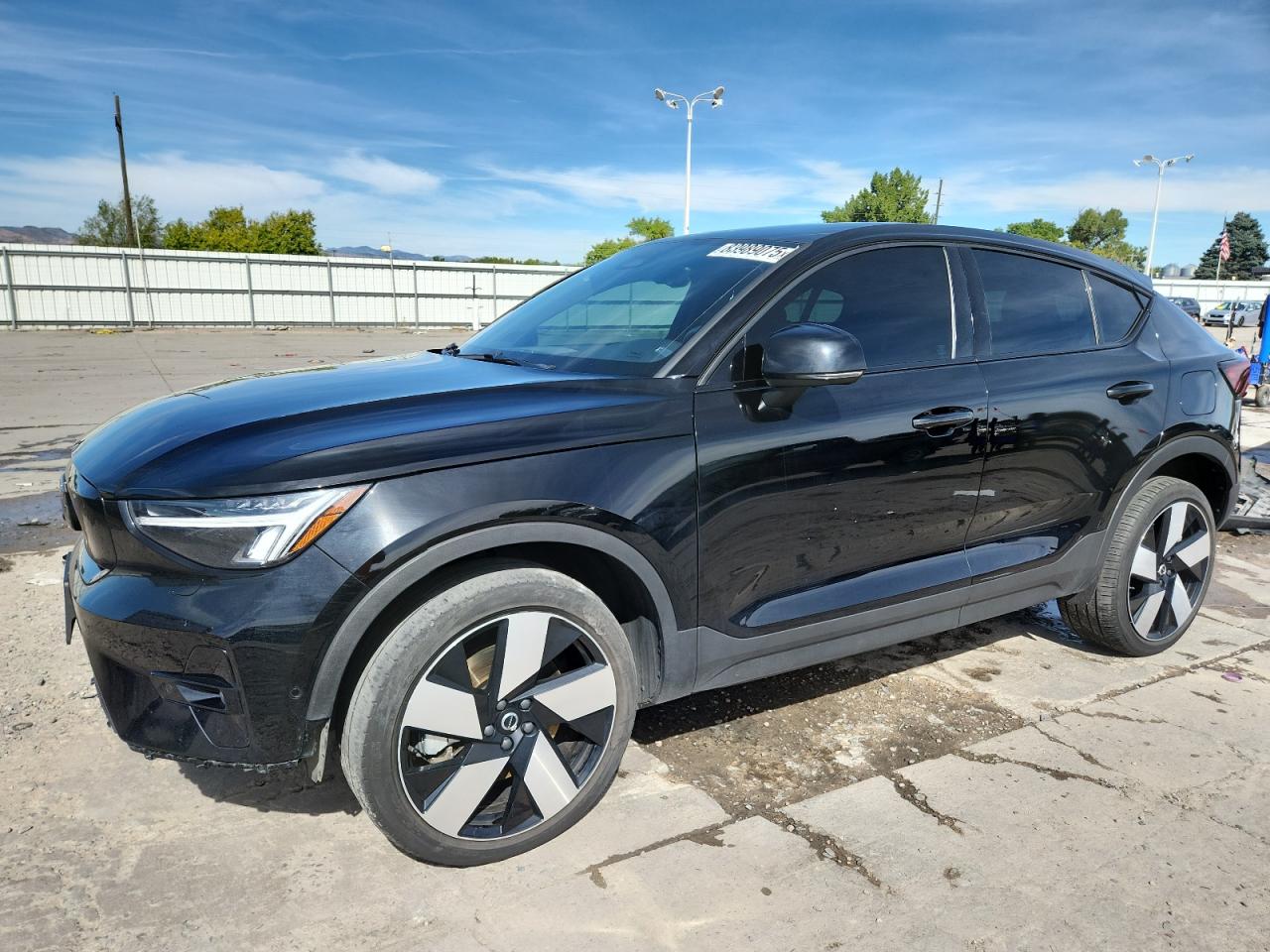 2023 Volvo C40