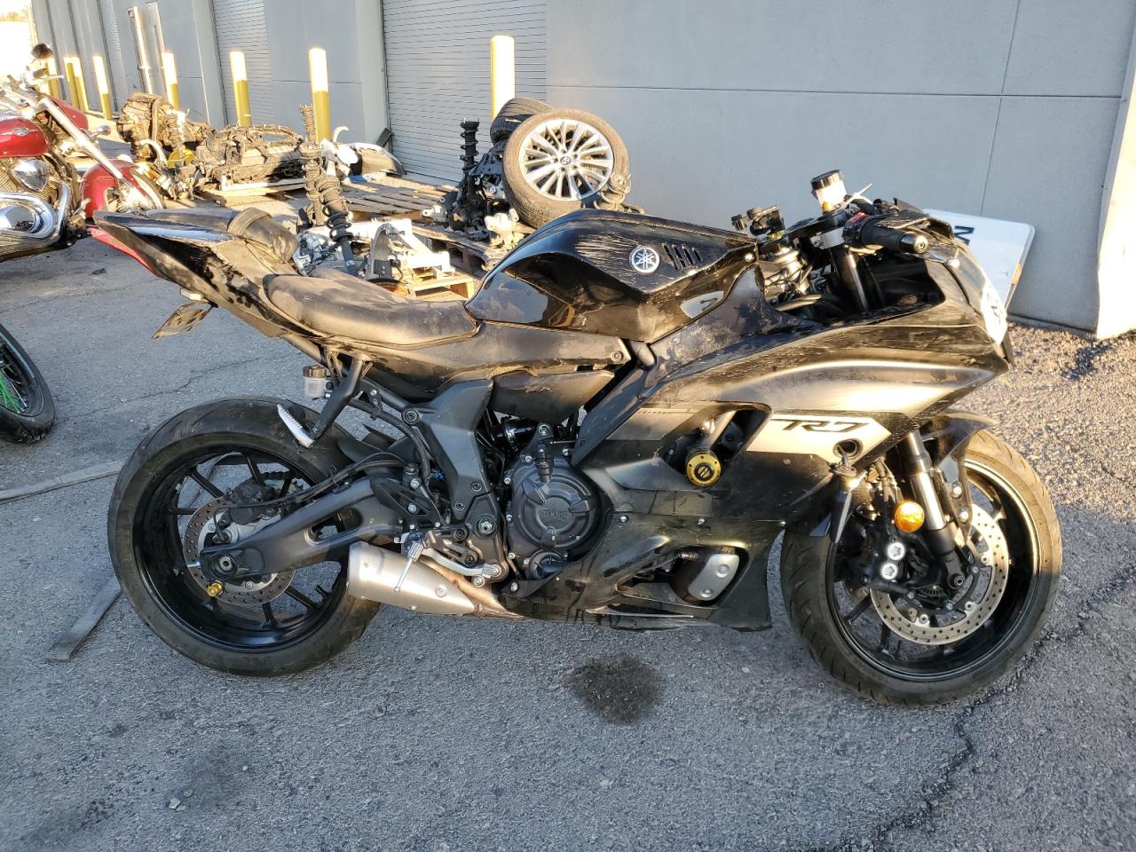 2025 Yamaha Yzfr7