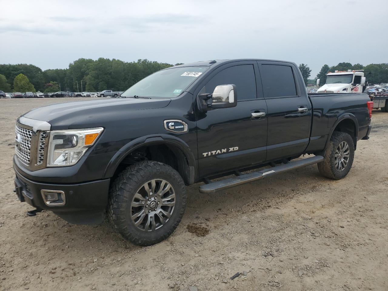 2017 Nissan Titan