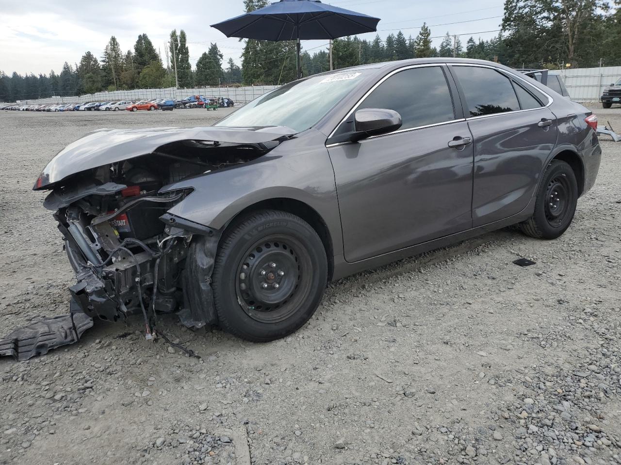 2017 Toyota Camry le LE