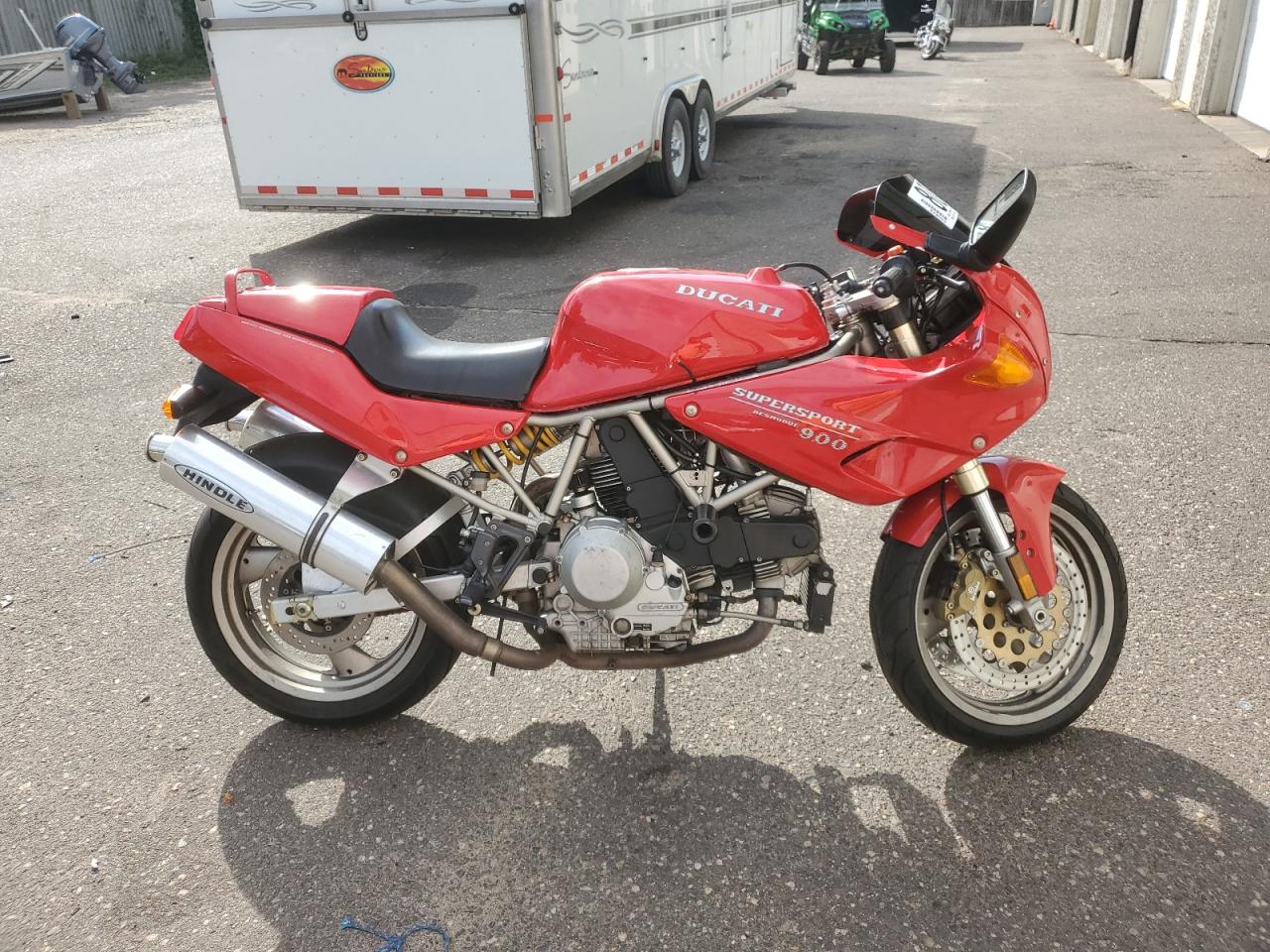 Ducati M900