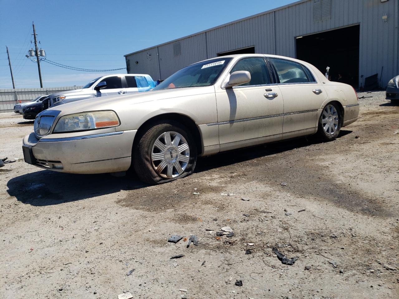 2003 Lincoln Town car c