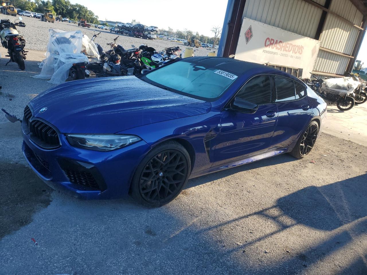 2022 BMW M8