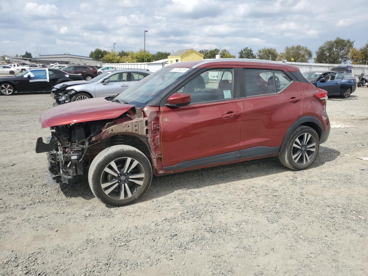 2019 Nissan Kicks s S