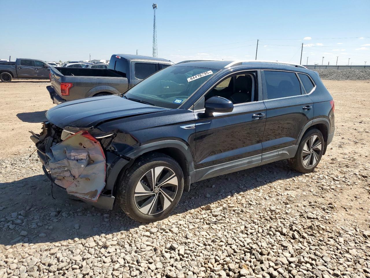 2024 Volkswagen Taos se SE