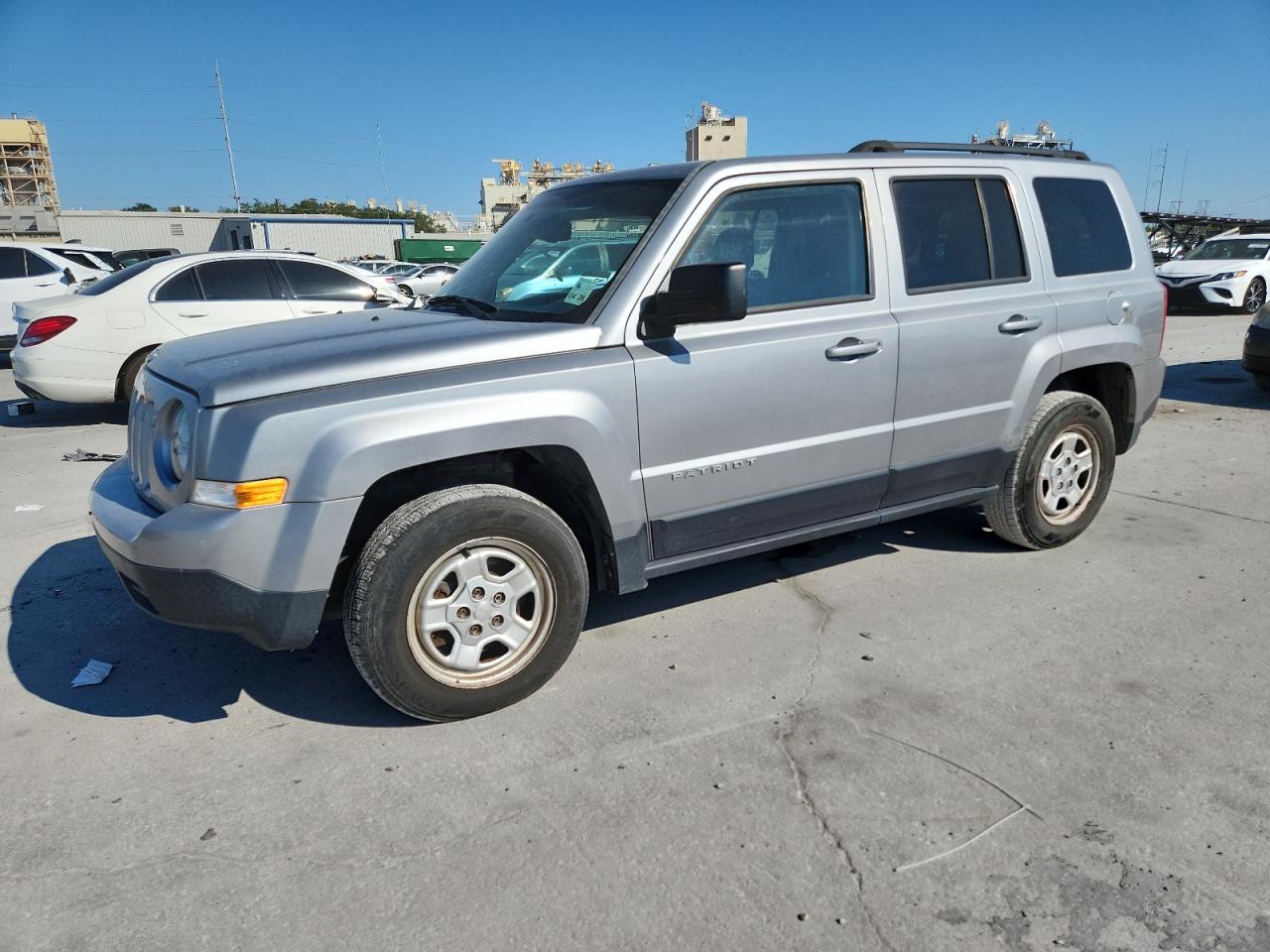 2016 Jeep Patriot sp SPORT