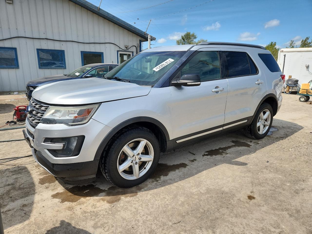 2016 Ford Explorer x XLT