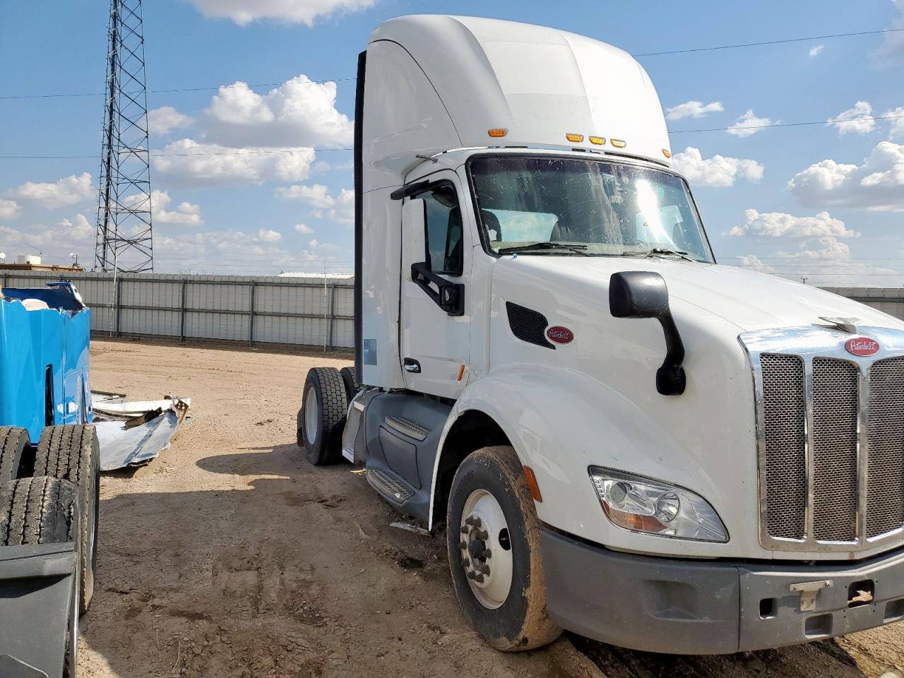 2019 Peterbilt tractor 579