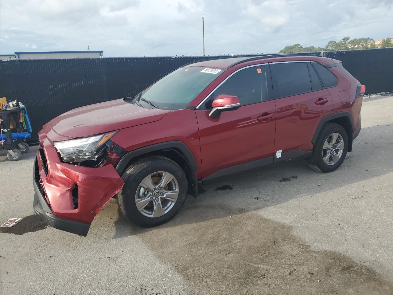 2025 Toyota Rav4 xle XLE