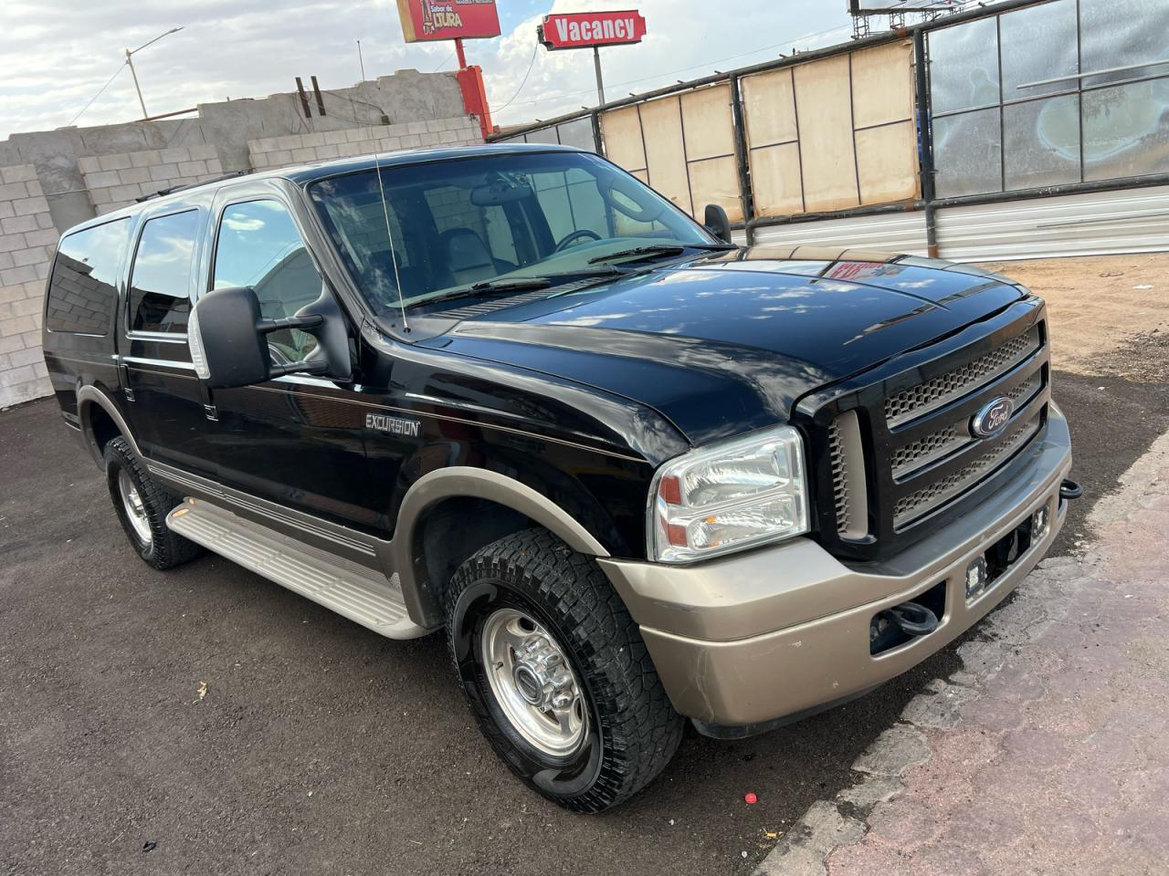 2005 Ford Excursion EDDIE BAUER