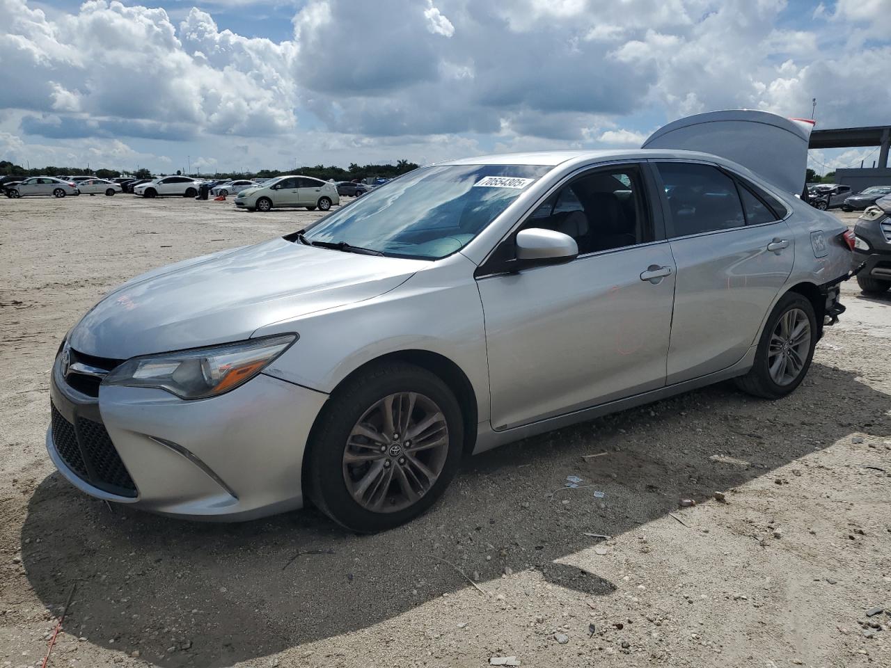 2017 Toyota Camry le LE