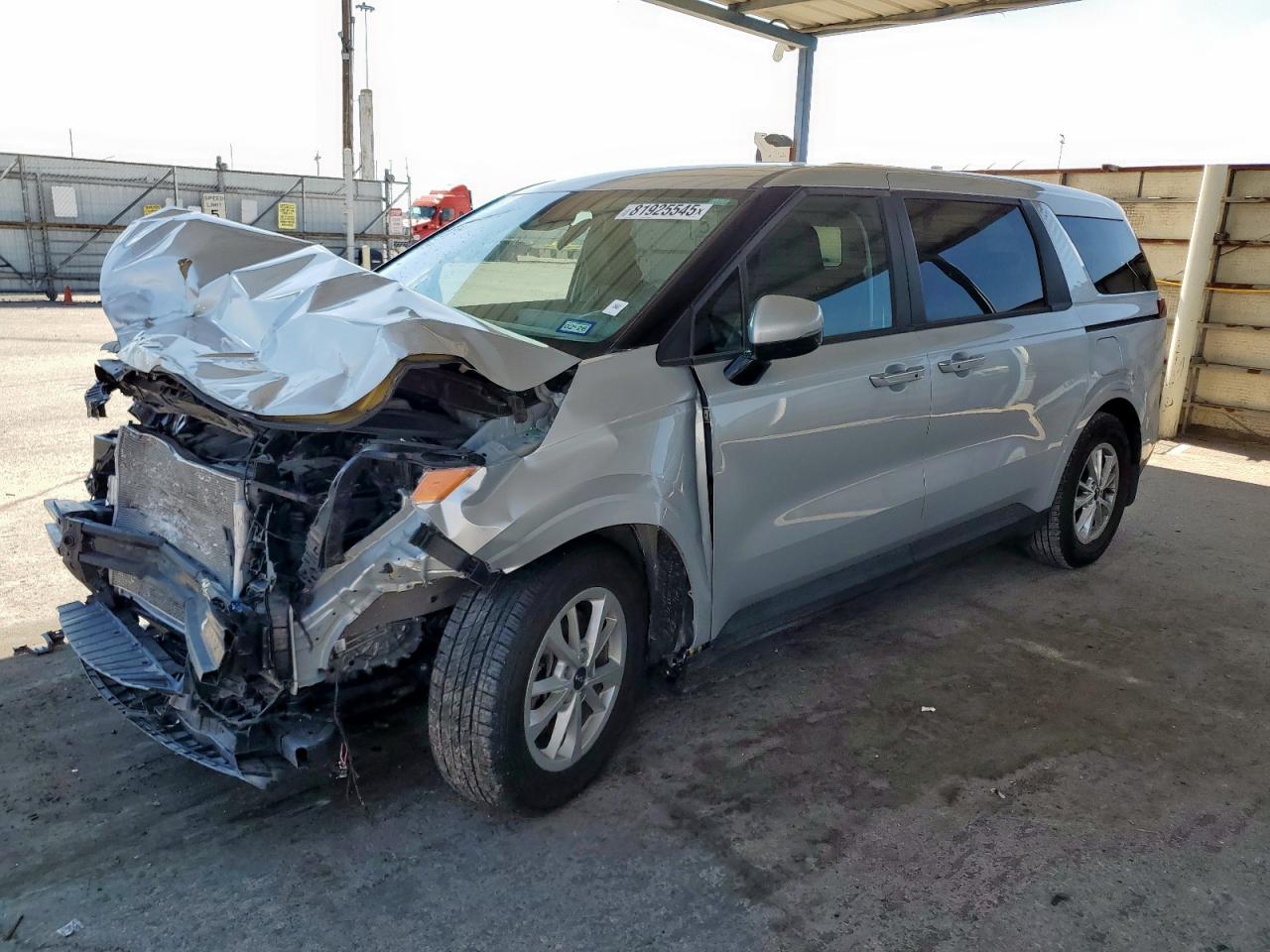 2023 Kia Carnival