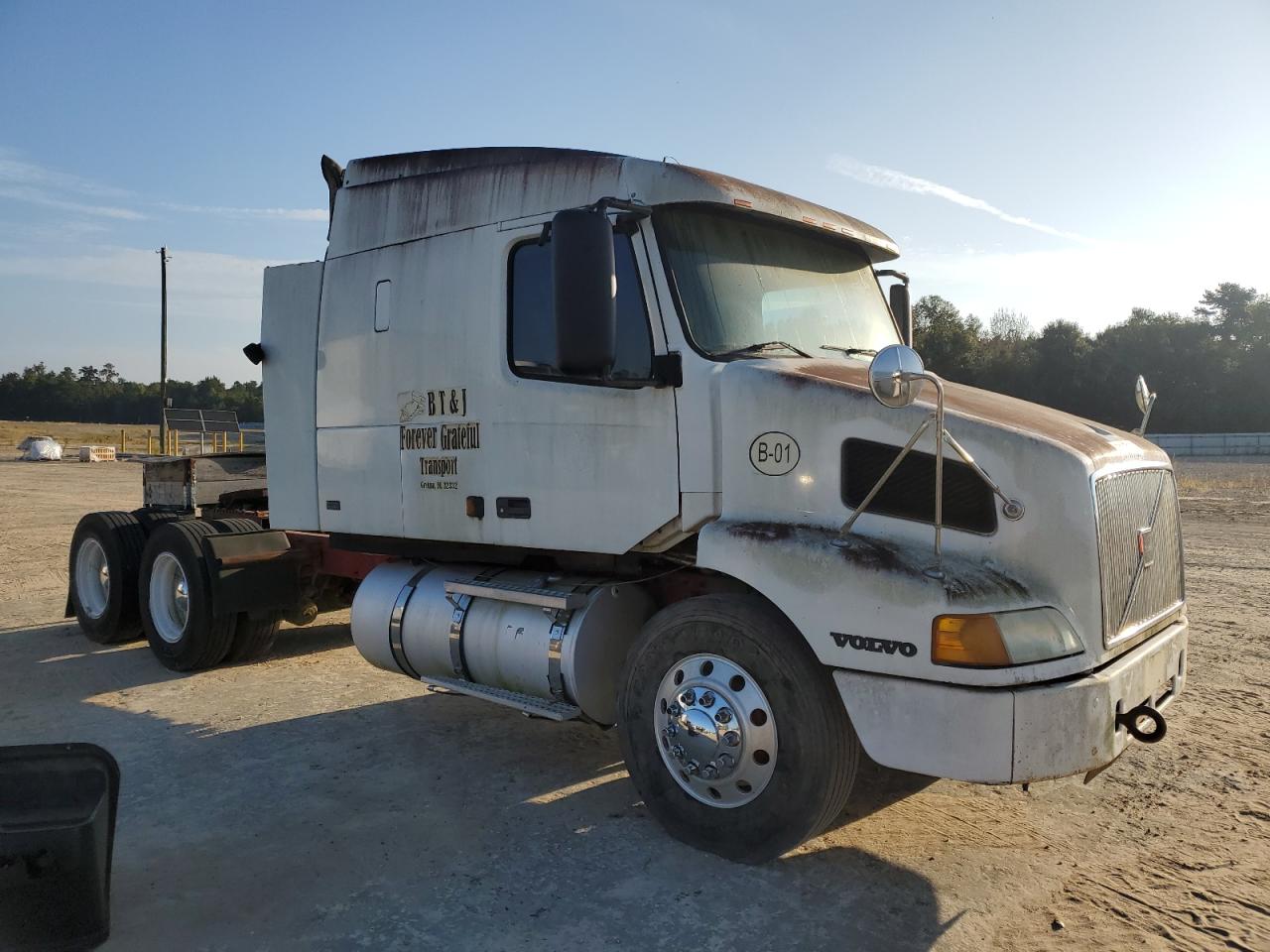 2002 Volvo Vnm