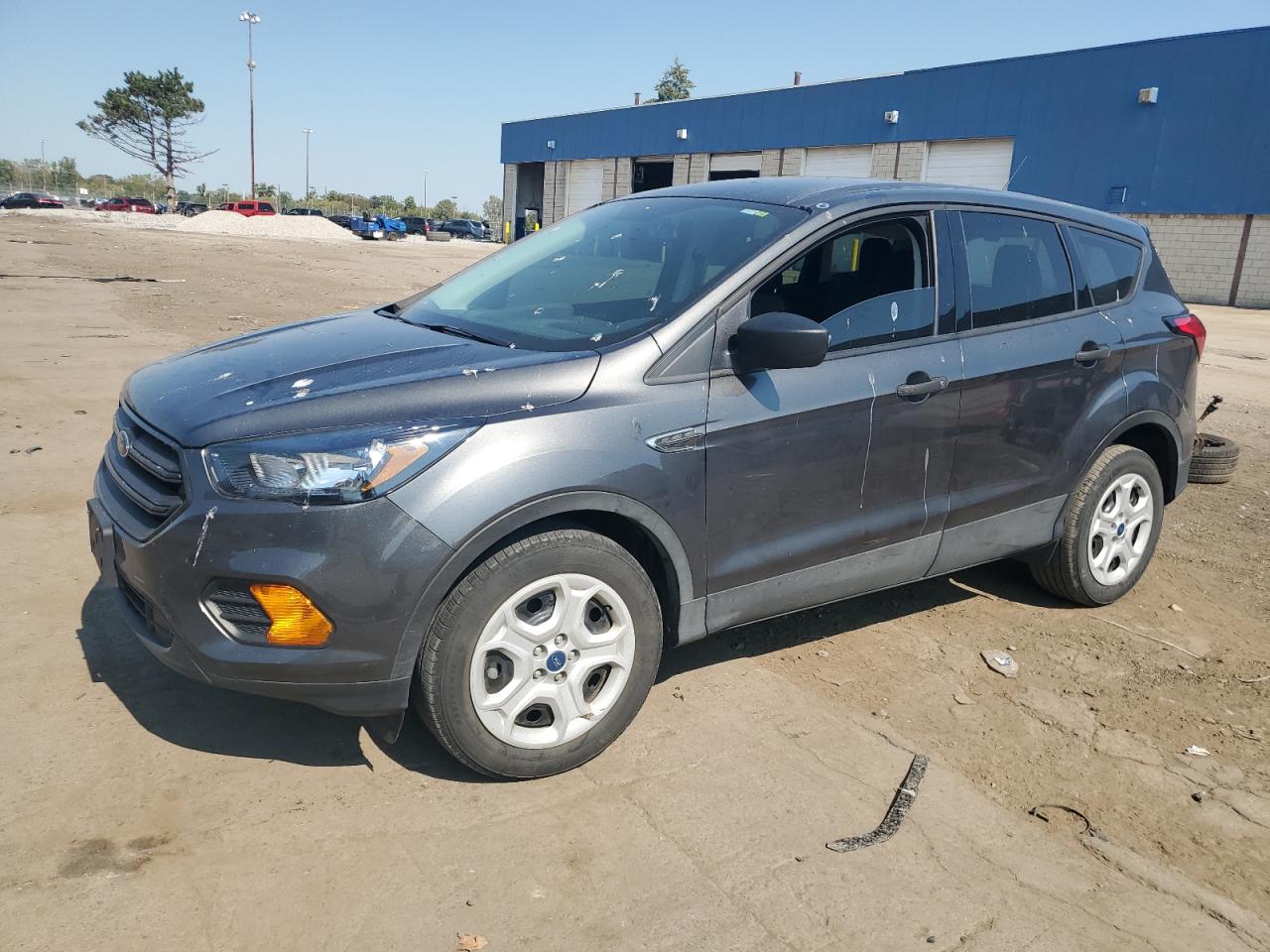2019 Ford Escape s S