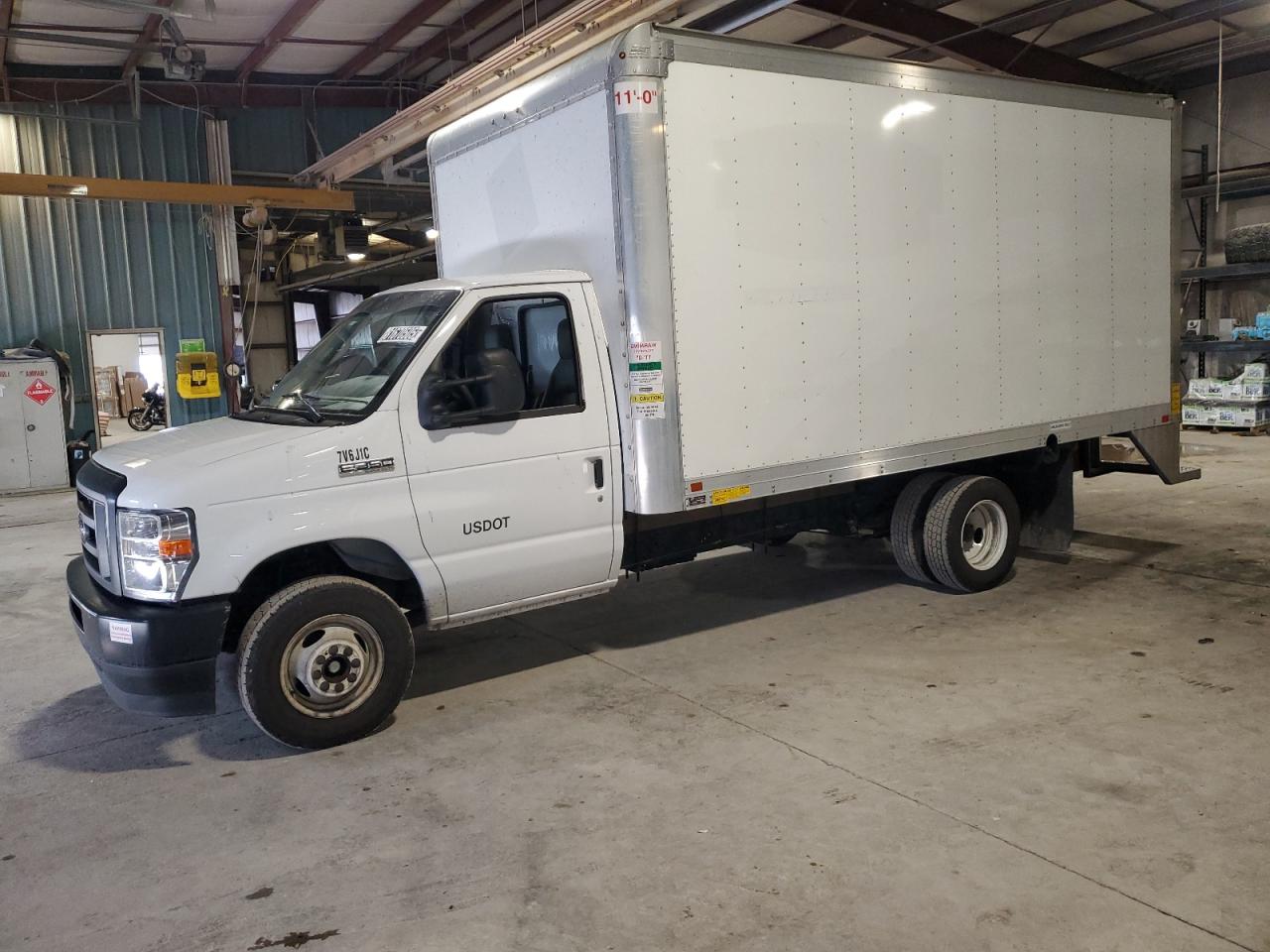 Ford Econoline E350