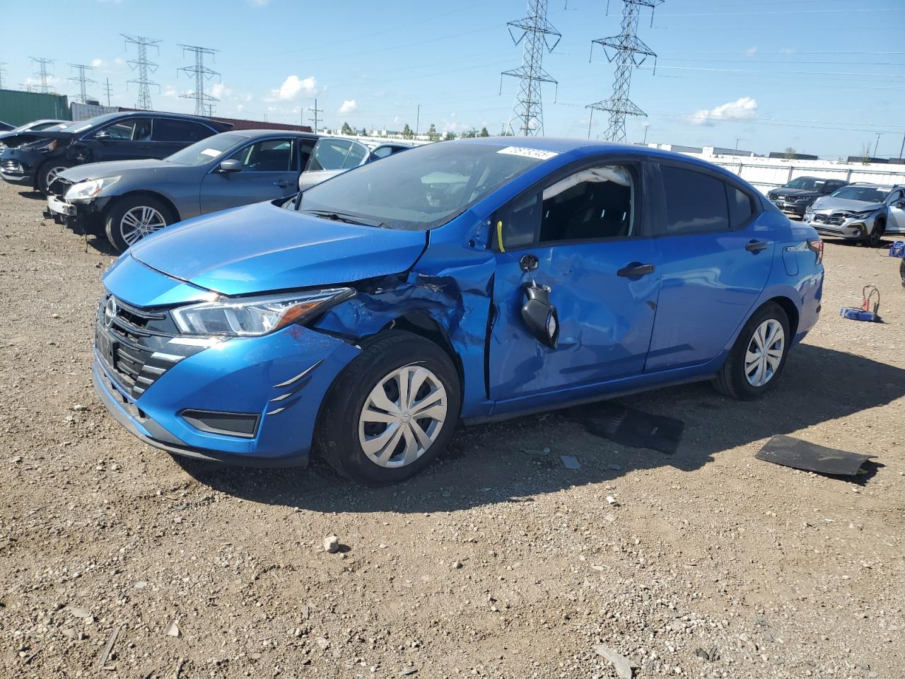 2023 Nissan Versa s S