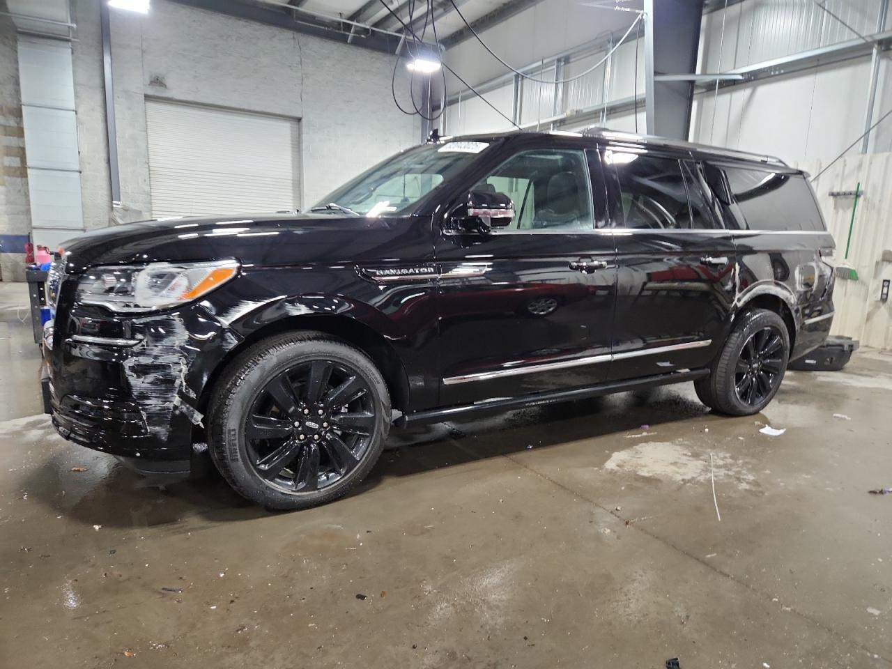 2024 Lincoln Navigator