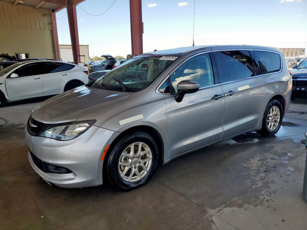 2021 Chrysler Voyager