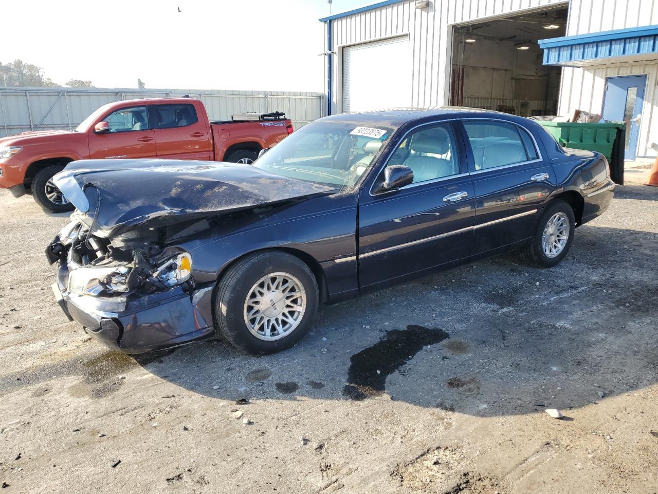 1999 Lincoln Town Car