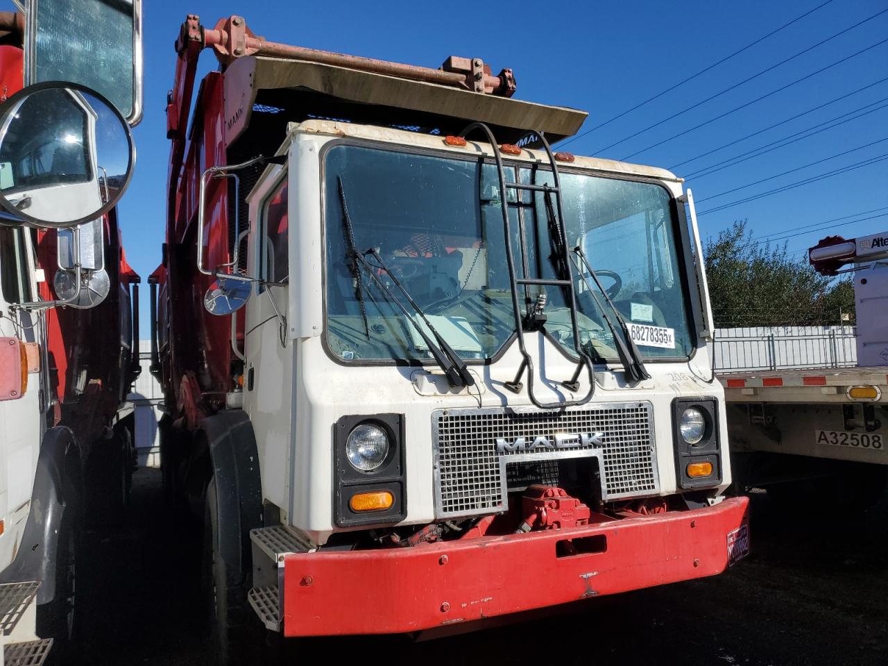 2005 Mack 600 Mr600