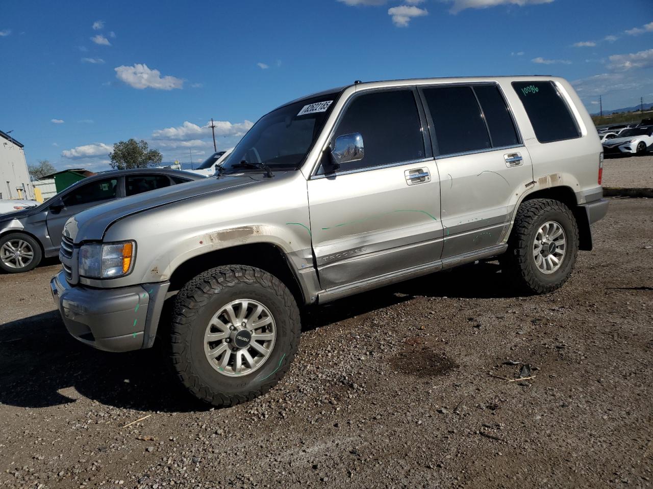 2000 Isuzu Trooper