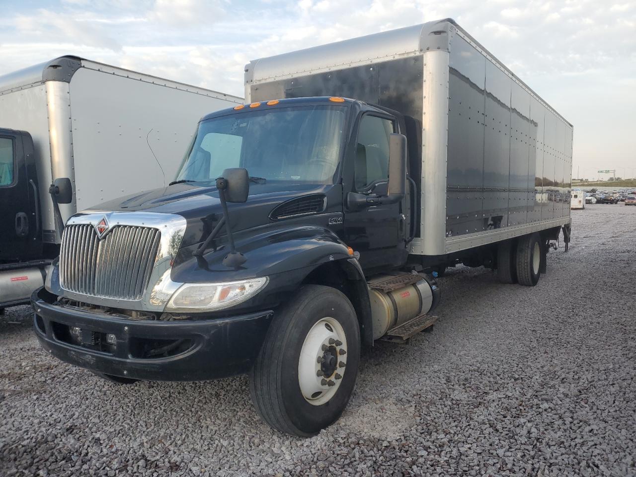 2022 International Mv607