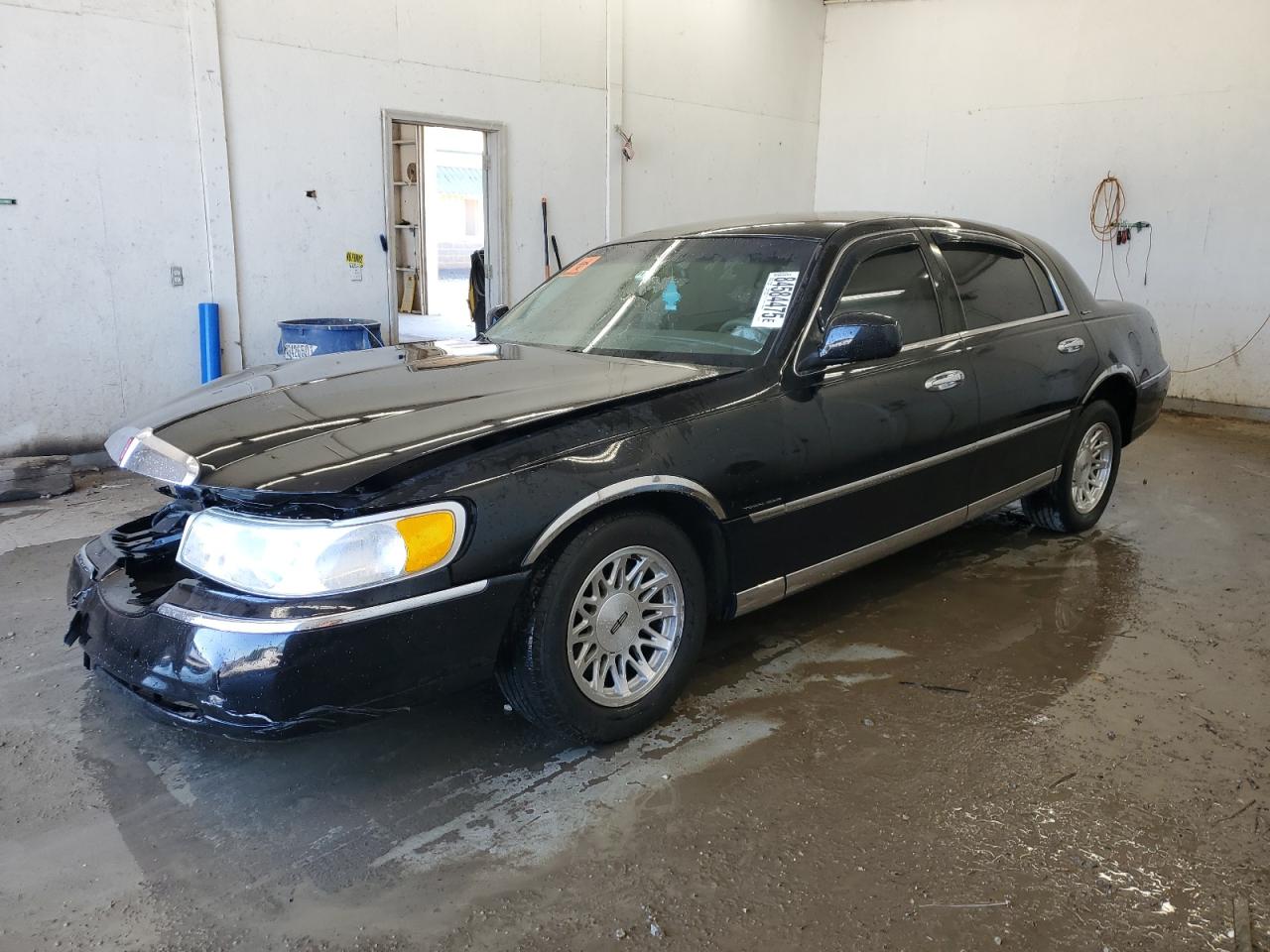 1999 Lincoln Town Car