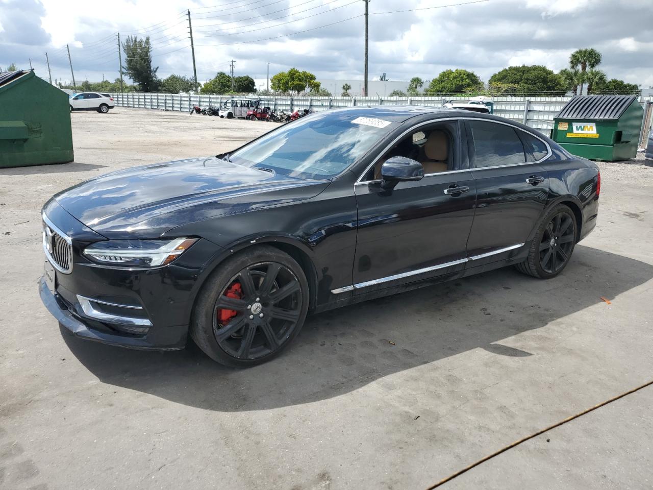 2017 Volvo S90