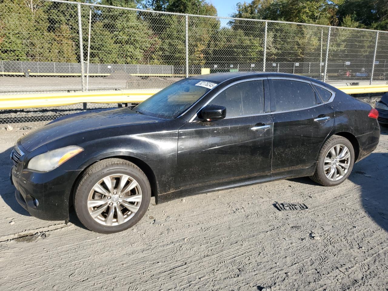 Infiniti M37