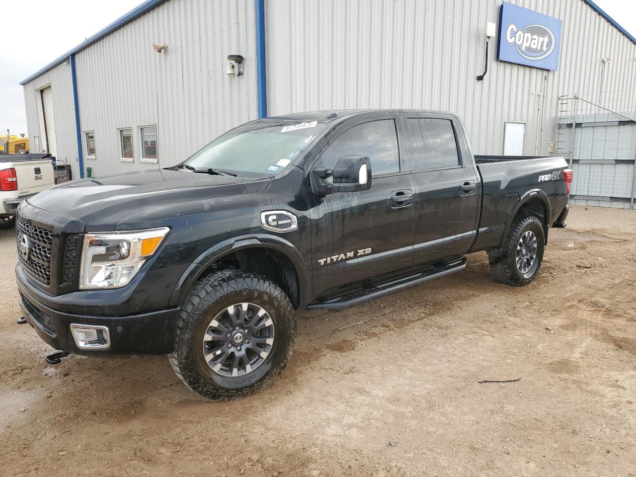 2018 Nissan Titan