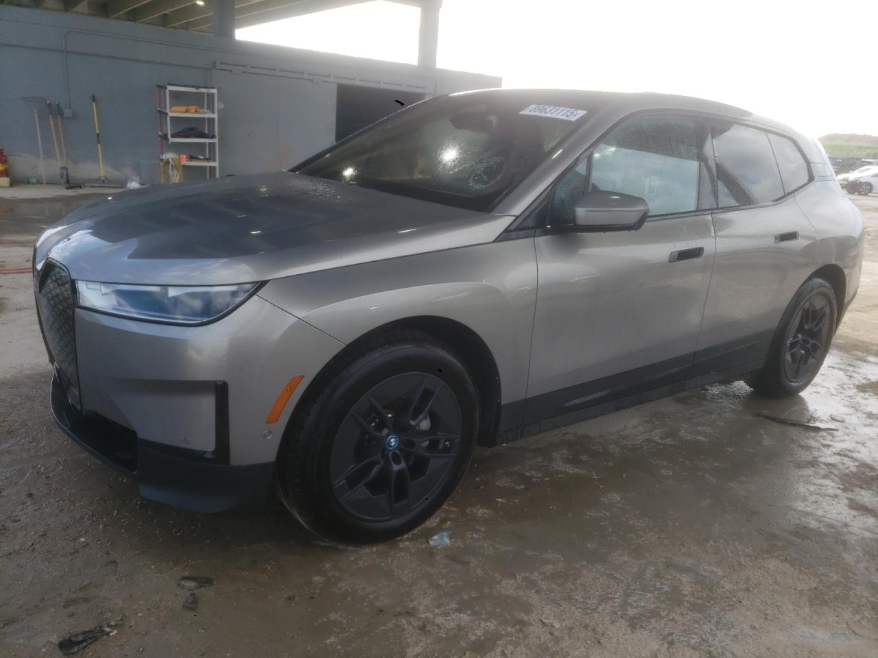 2024 BMW iX