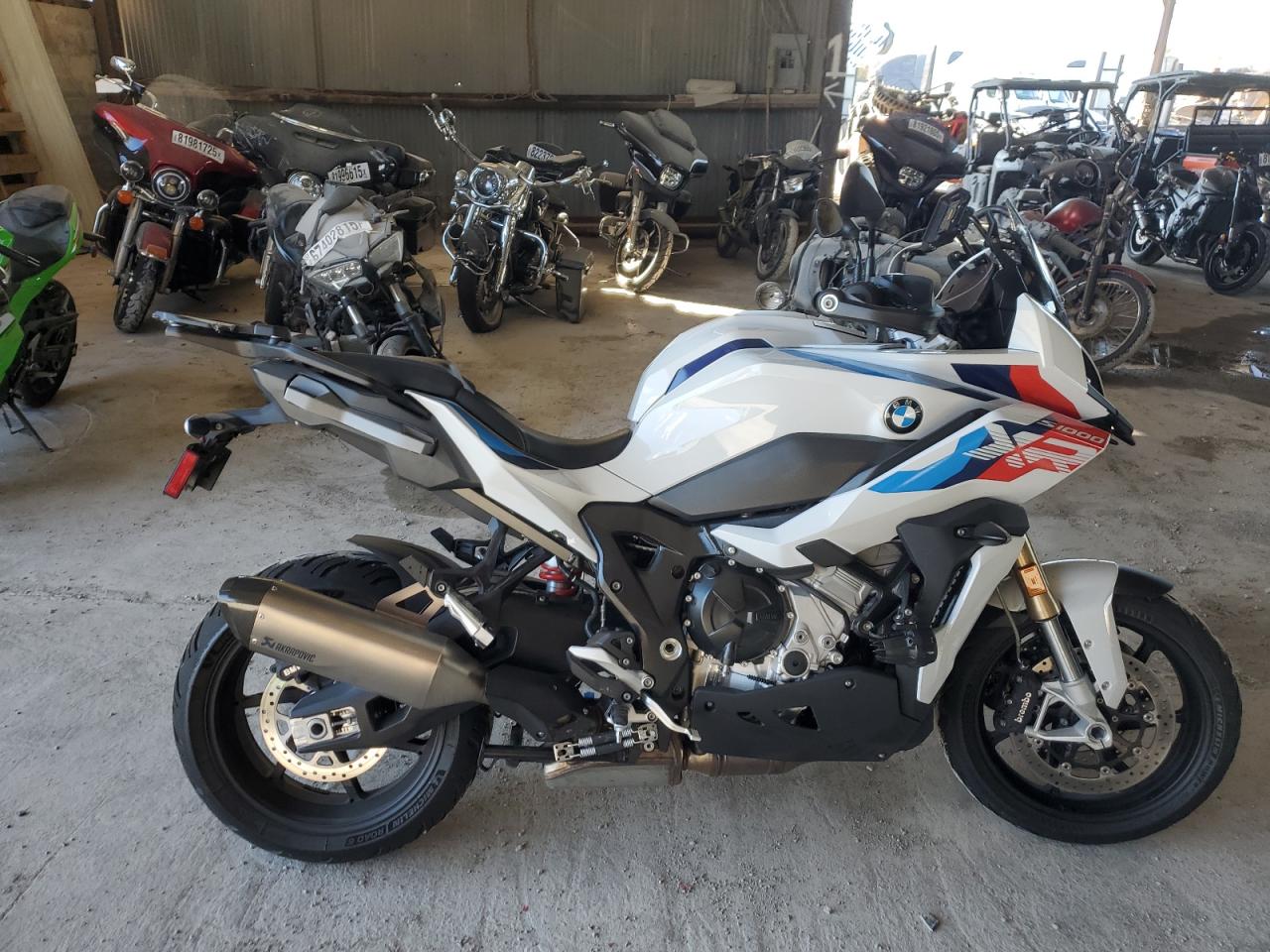 2022 BMW S 1000