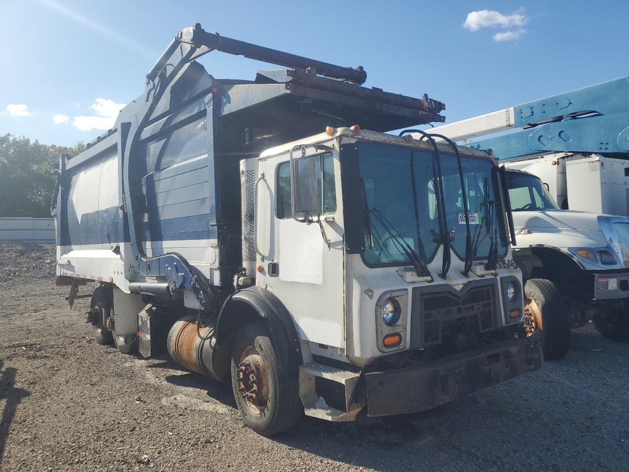Mack Mru613