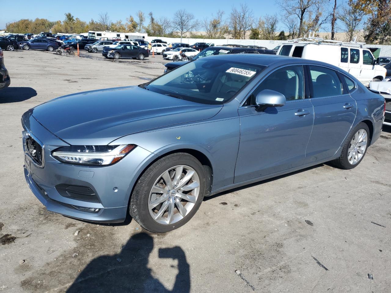 2017 Volvo S90