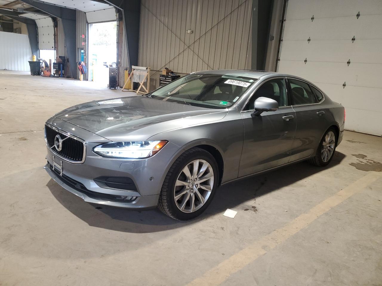 2017 Volvo S90