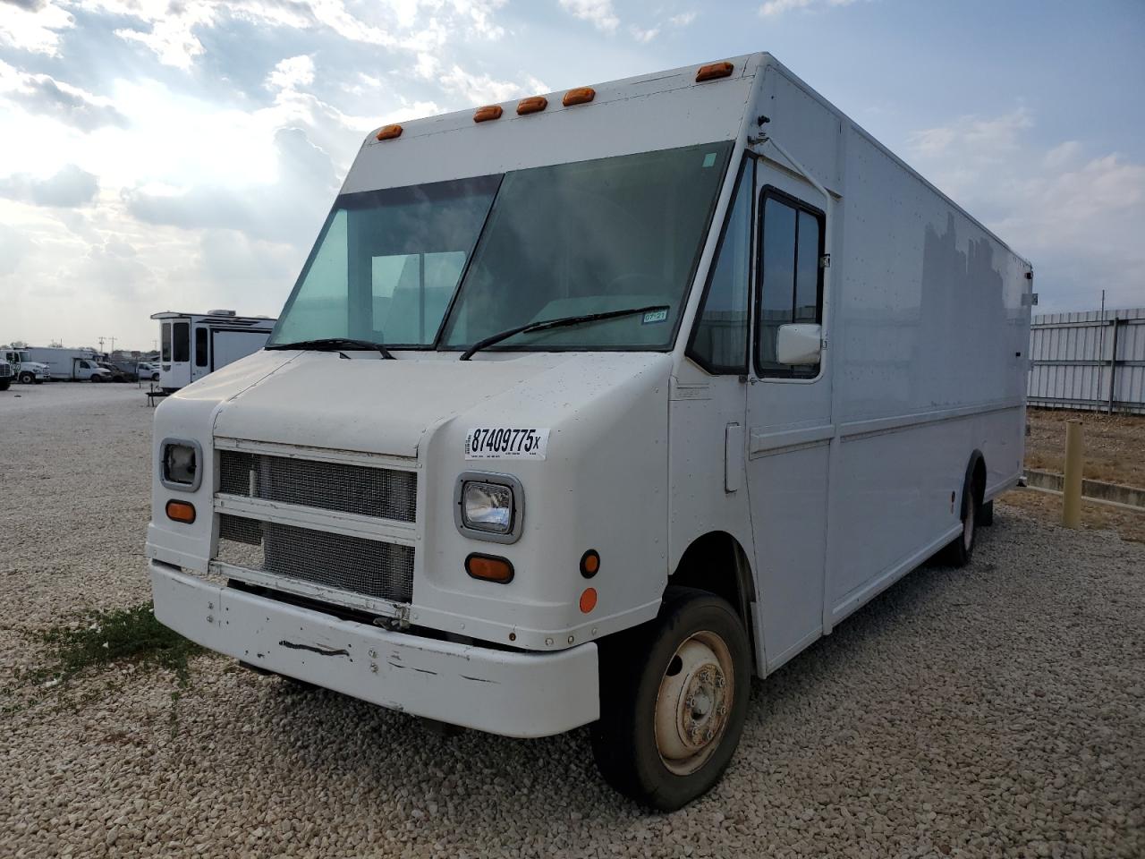 2004 Freightliner Chassis